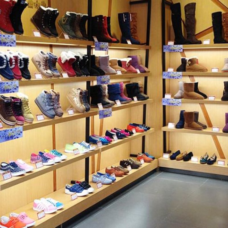 休闲鞋零售行业的竞争越来越激烈,如何在众多品牌中脱颖而出?今天我们就来聊聊这个话题。
